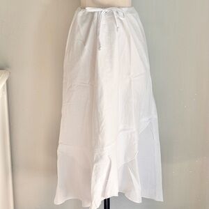 TravelSmith White Textured Drawstring Waist Skirt, Size Small